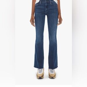 The Weekender Fray Mint Condition Size 24